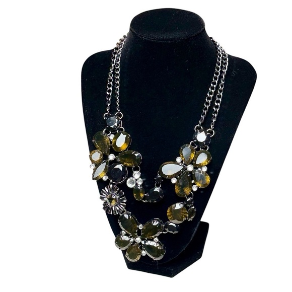 Large Flowers Faceted Rhinestone Faux Stone Silver Tone Statement Boho Necklace - Picture 4 of 14